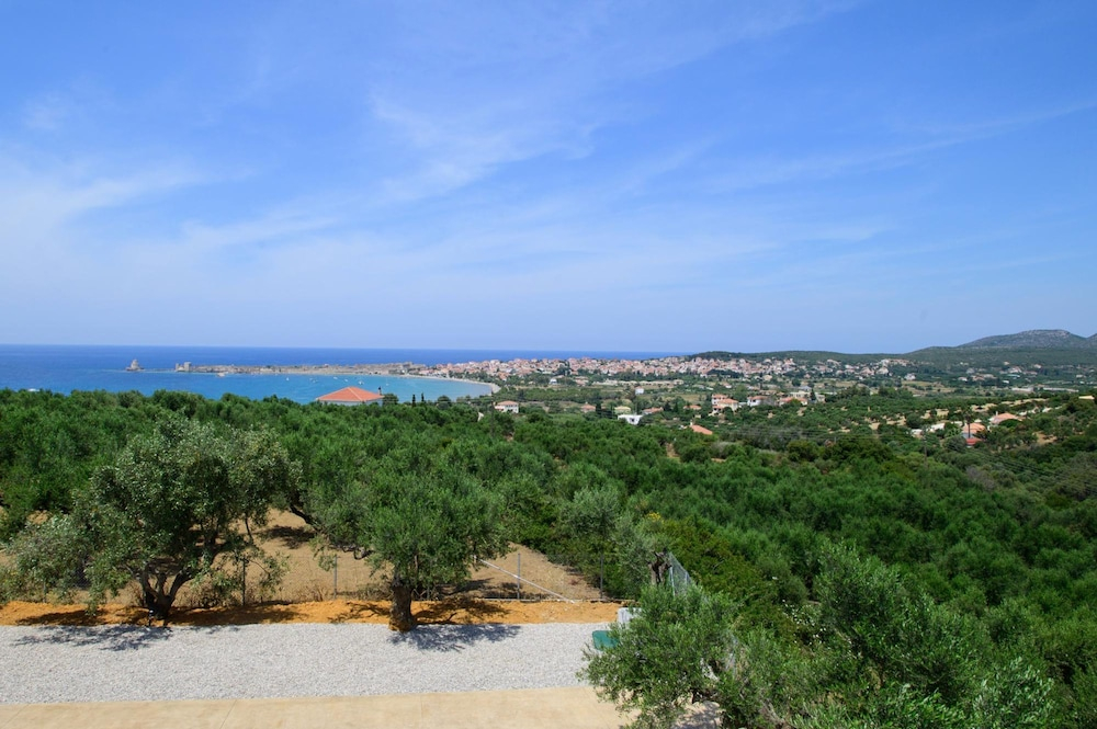Modone Villas in Peloponnese