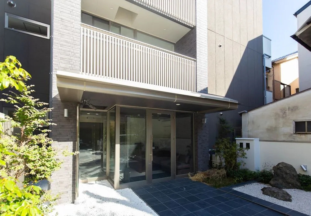 HOME INN KUJO KAWARAMACHI