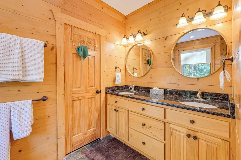Near Hiking & Outdoor Rec: Cabin in Sapphire