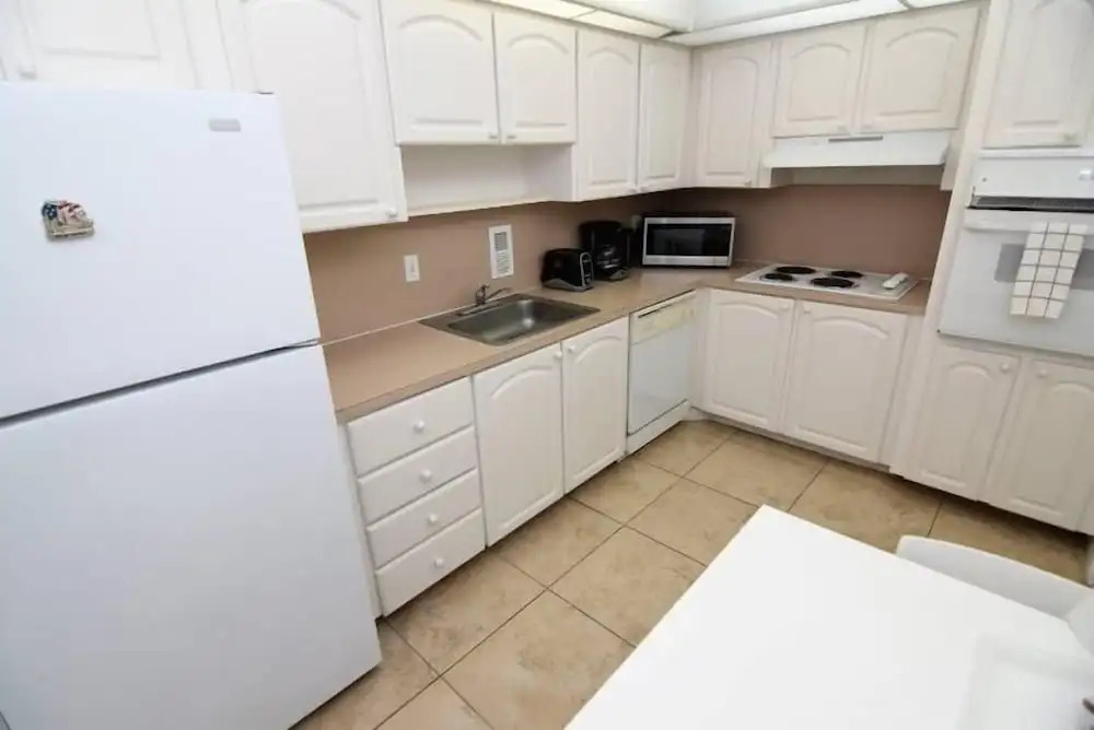 Spectacular 1 Bed 1 Bath @ Tides