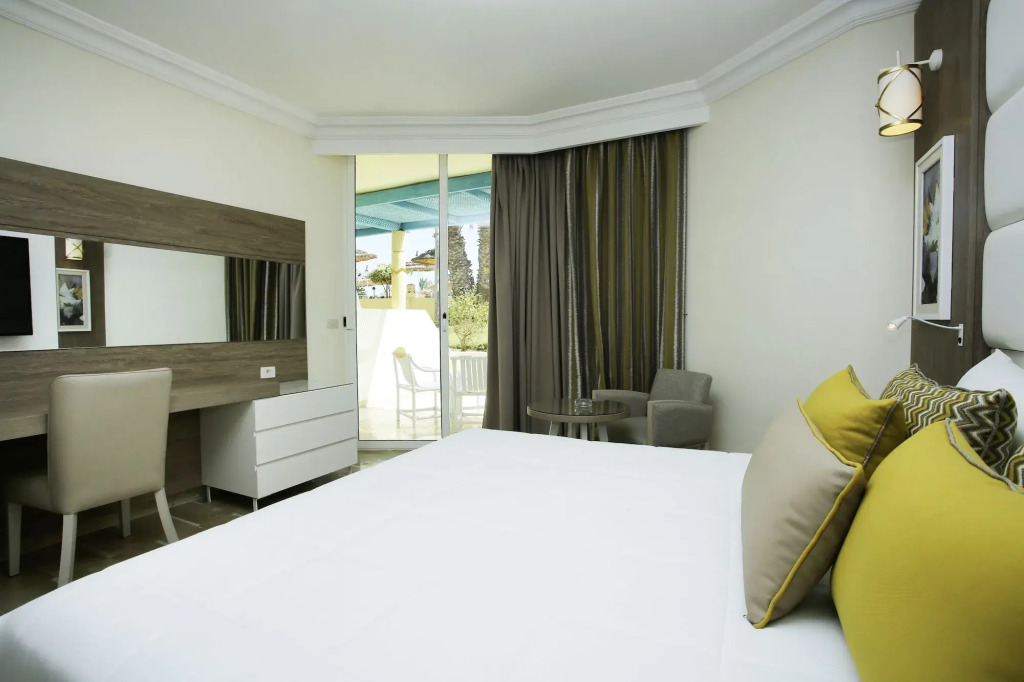 Sentido Bellevue Park