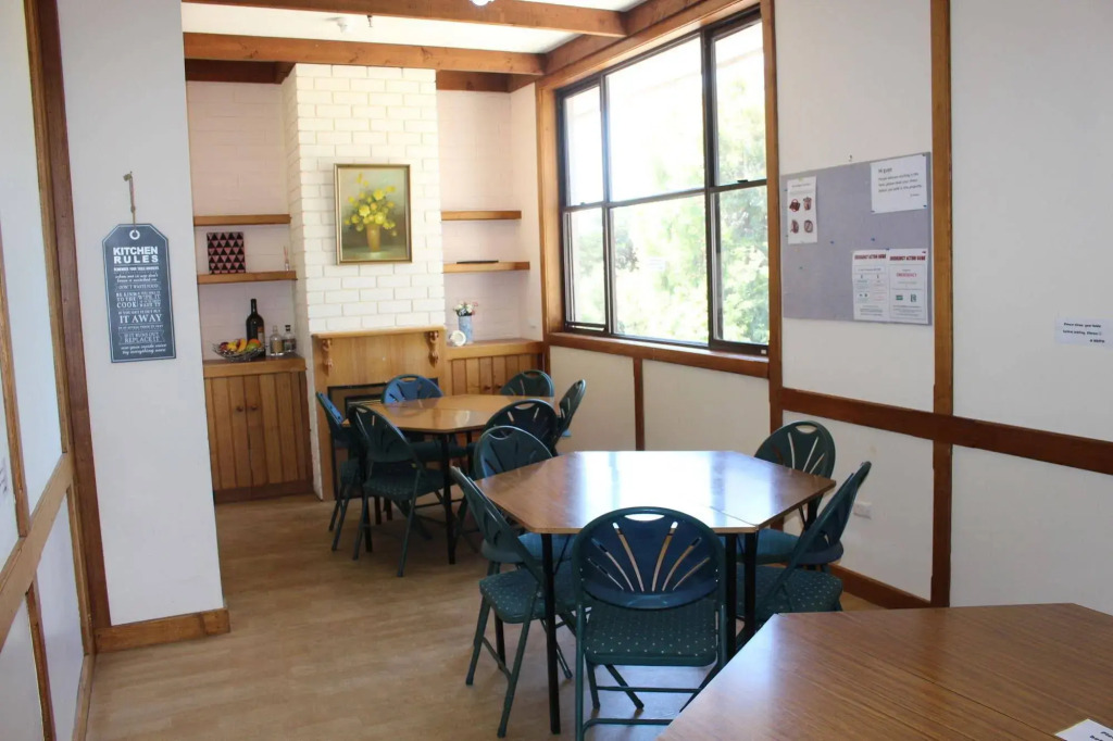 SJ Hostel