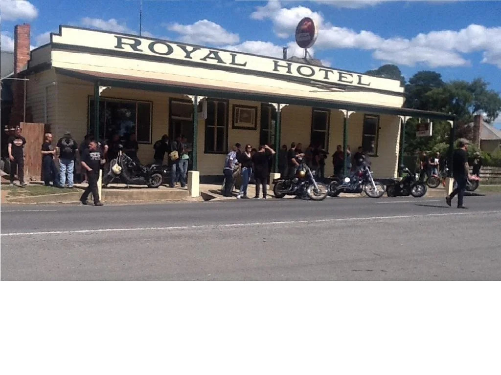 Royal Hotel Snake Valley