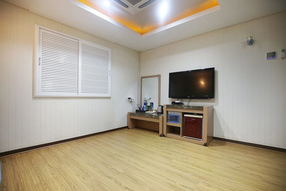 Seosan (Daesan) Green Hotel