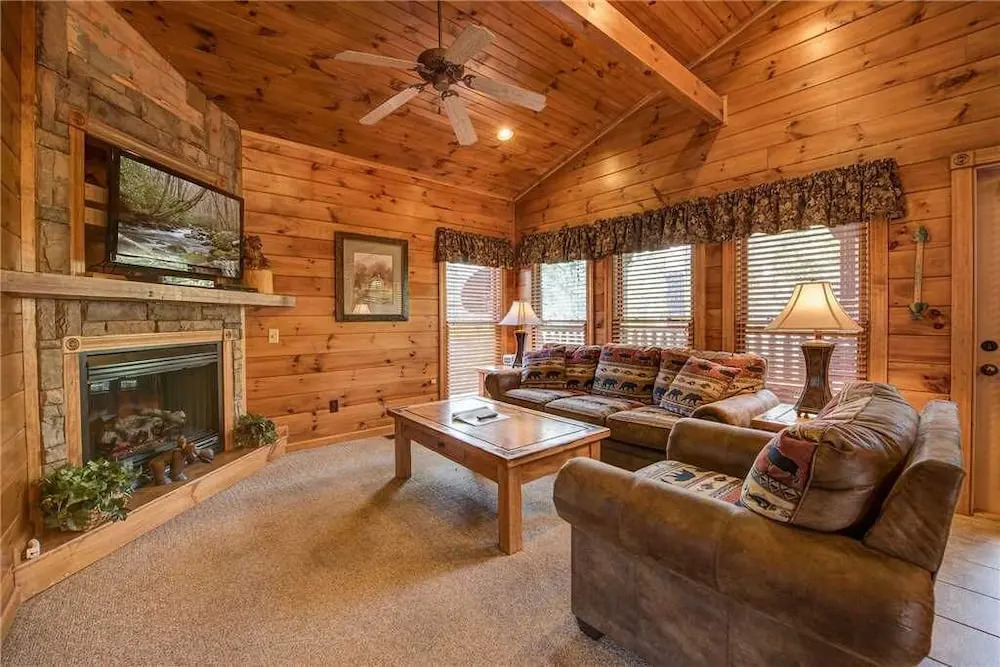 The Great Outdoors - Two Bedroom Cabin
