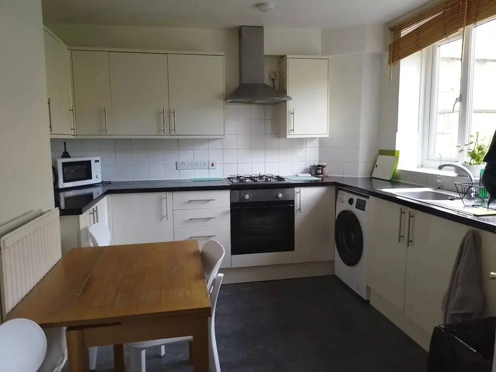 Charming 4-bedroom Apartment in the Heart of London