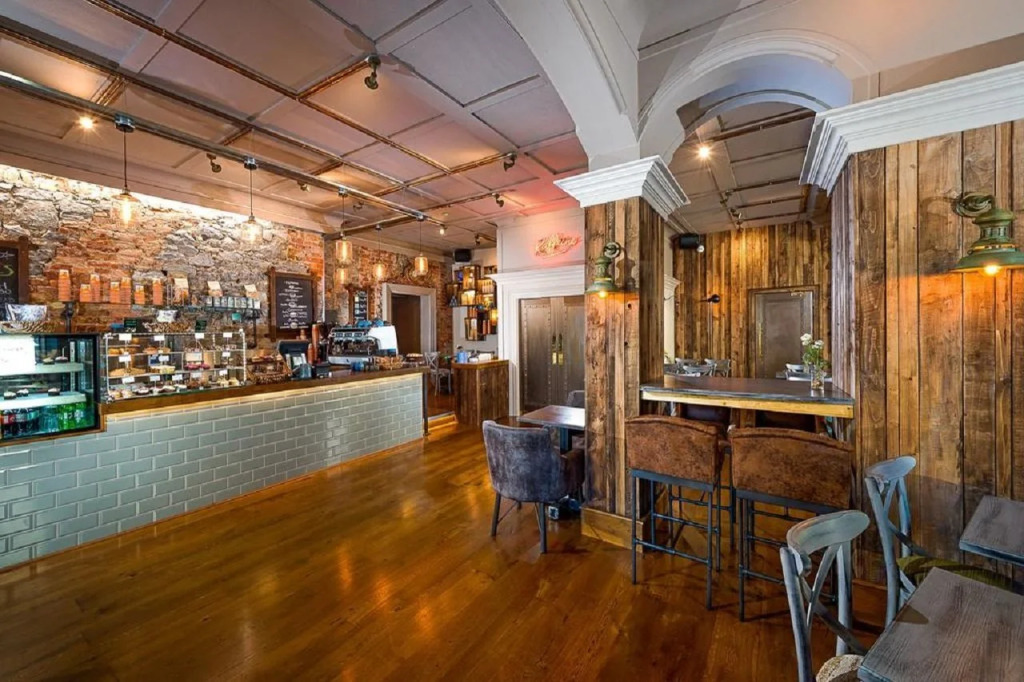 Queens Hotel
