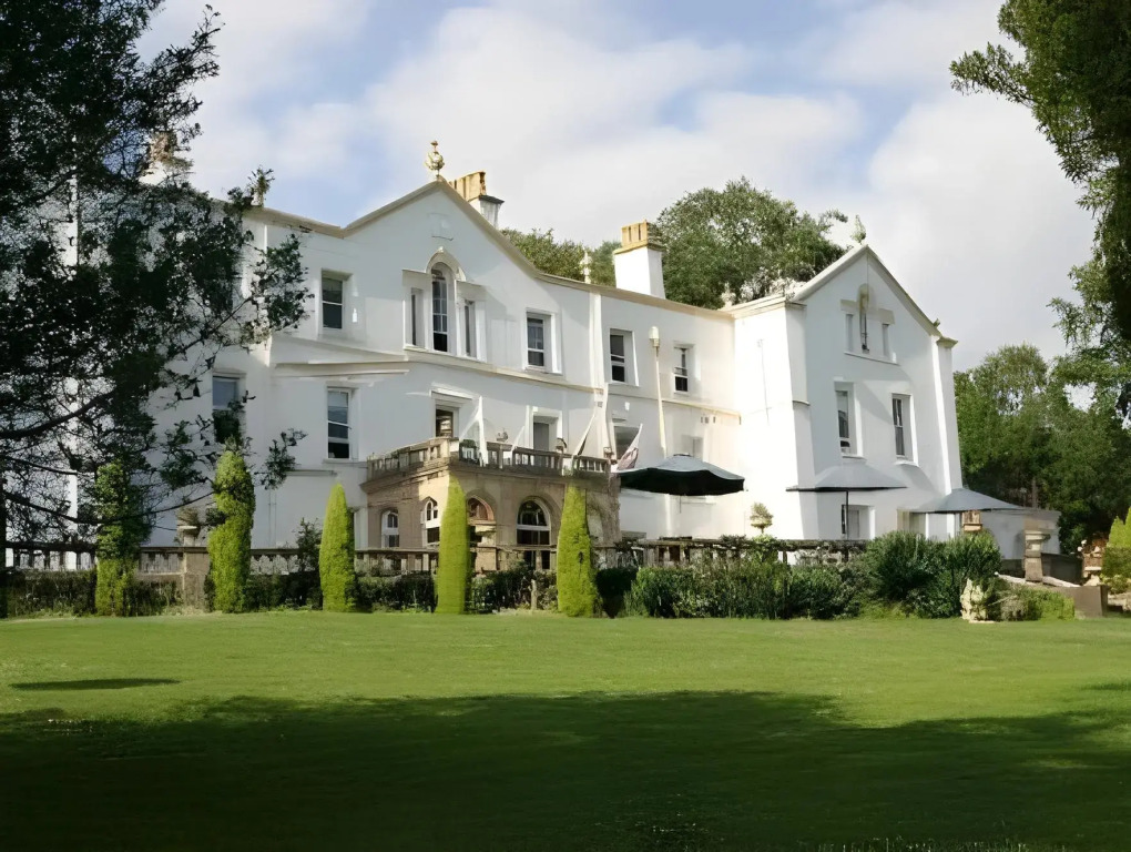 Court Colman Manor