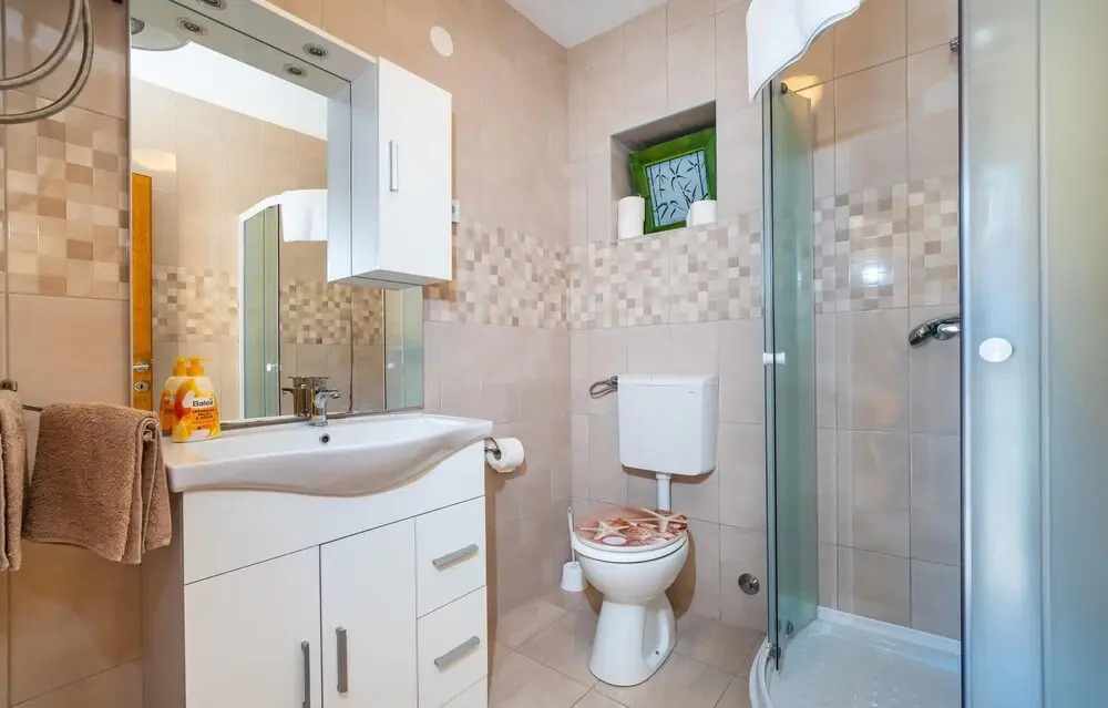 Amazing Home in Benkovac With 4 Bedrooms, Wifi and Outdoor Swimming Pool