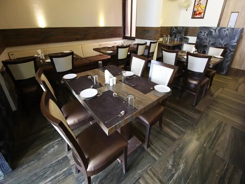 OYO 2456 Hotel Narayan Inn