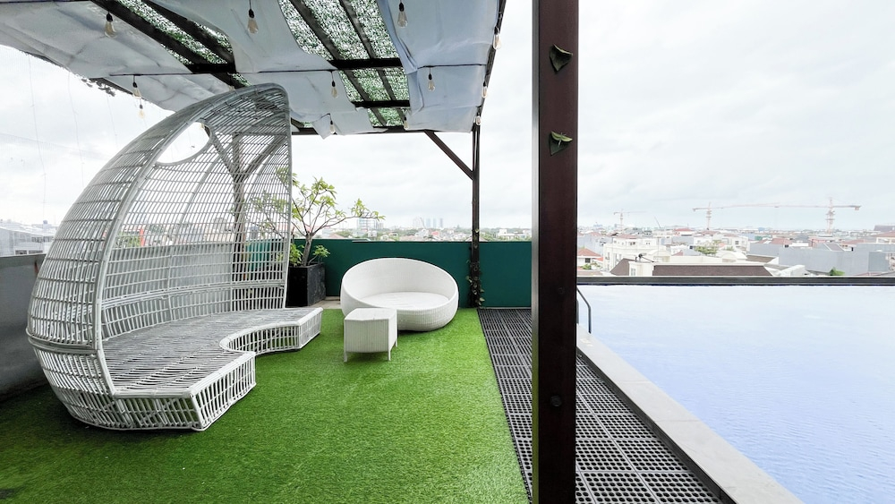 Cozy 2Br At Apartment De Paradiso Pluit