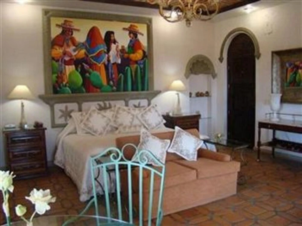 Casa Tres Leones