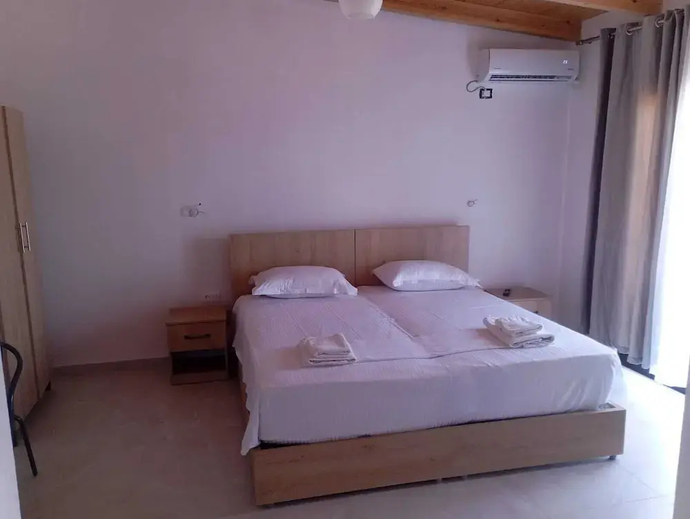 Brian's Rooms