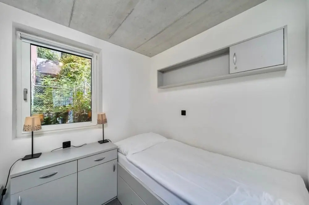 Florimont Double Lake View Room - Self Check-in