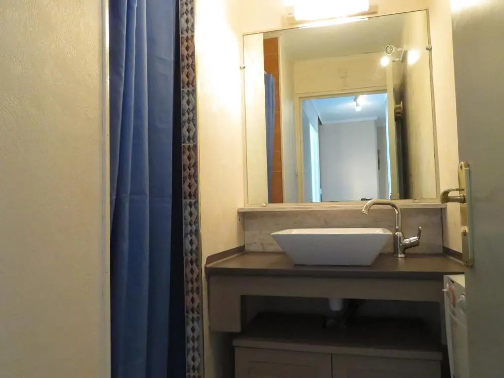 Appartement Sète, 2 Pièces, 4 Personnes - Fr-1-338-82