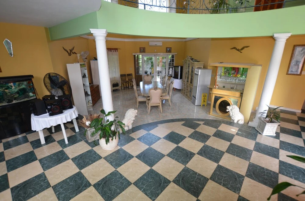 Dream Castle Villa, Montego Bay 8BR