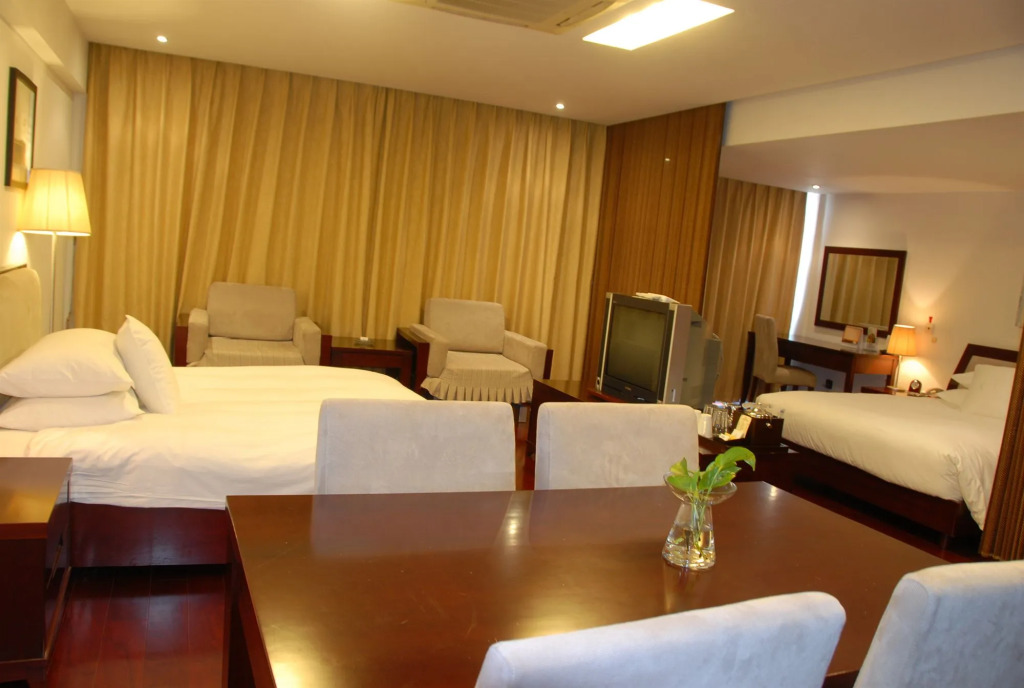 Gloria Plaza Hotel Kangqiao Shanghai