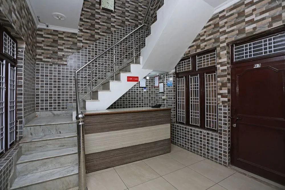OYO 24893 Palak Lodge
