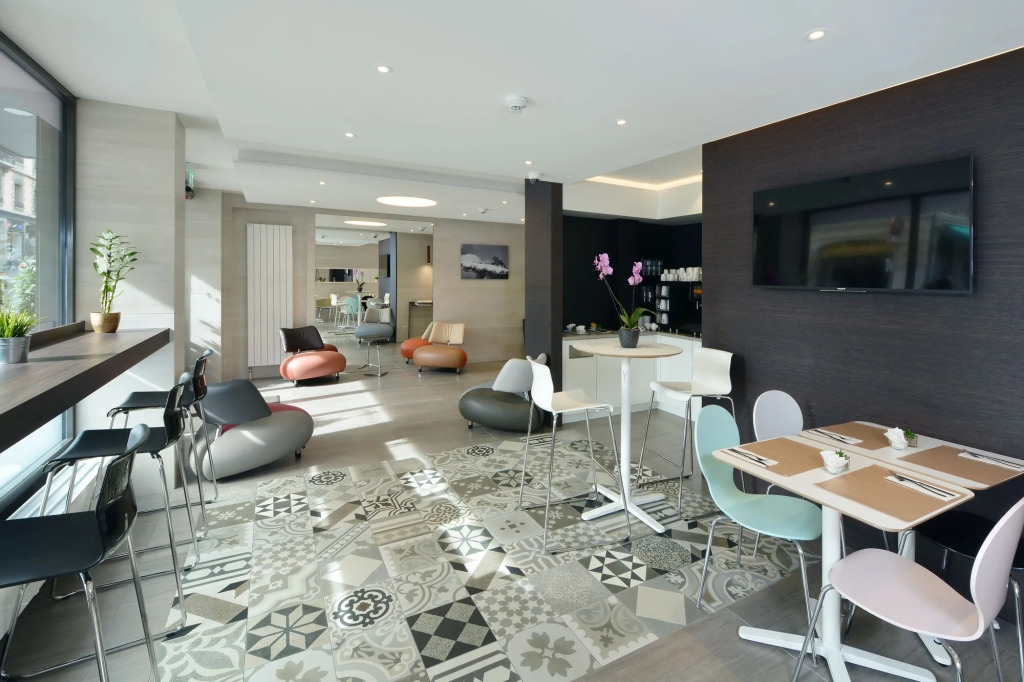 Hotel des Alpes