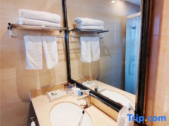 Huaihe Hotel