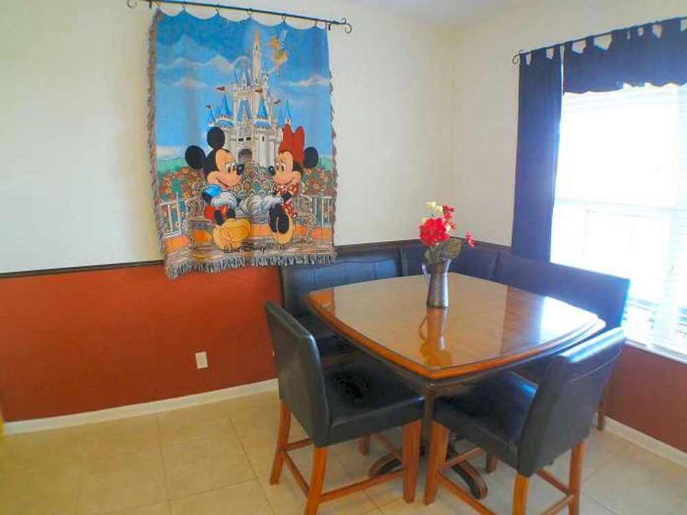 6BR 4BA Home in Windsor Hills by CV-2537