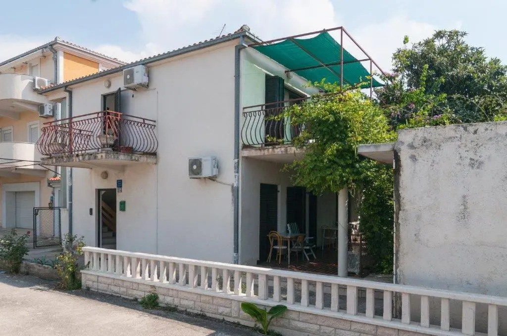 Great 3bedroom family apartment Podstrana