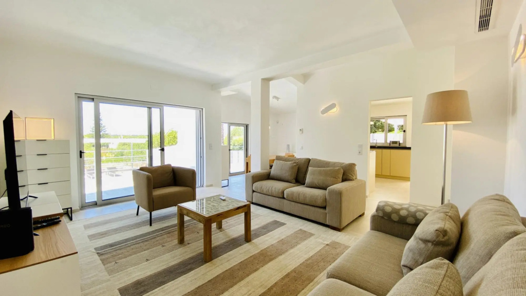 Moderna - Private Pool - 8 Guests - Quarteira