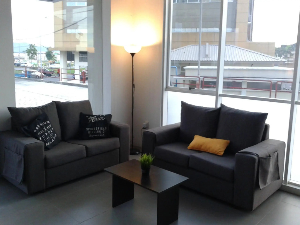 SKYPOD Hostel