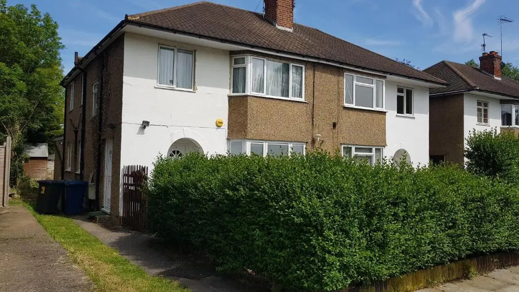 Elegant and Spacious 2 bedroom Apartment