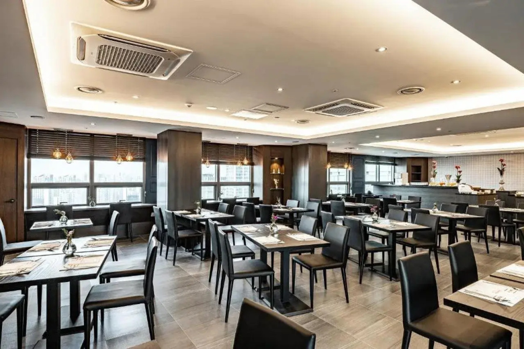 Ramada Hotel and Suites Seoul Namdaemun