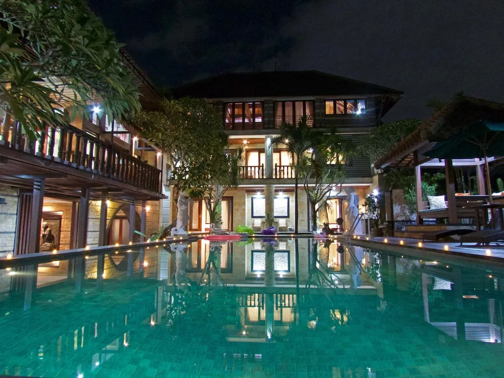 Dynasty Estate