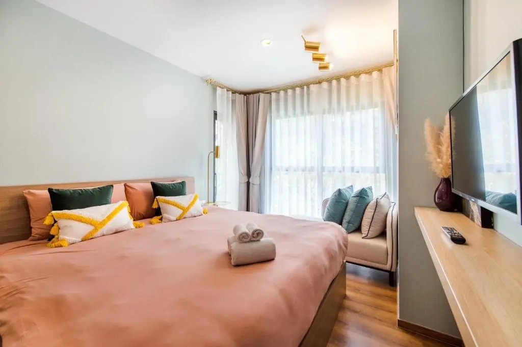 2BR Designer's villa at La Habana Huahin