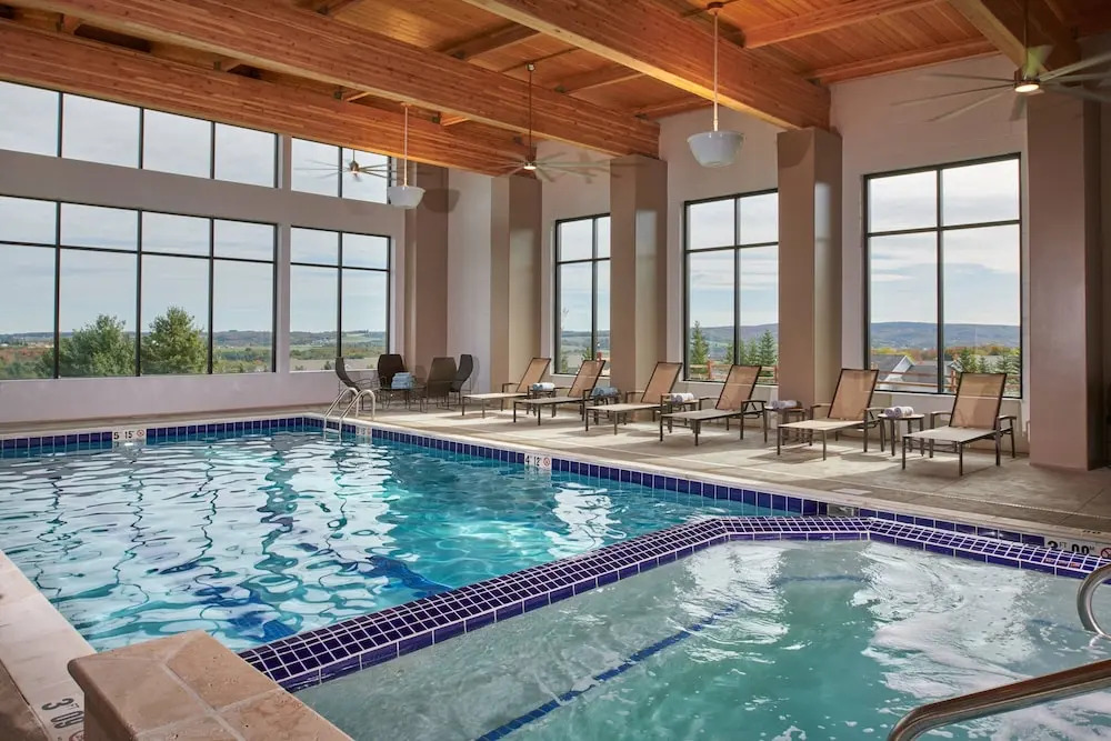 Courtyard by Marriott Petoskey at Victories Square