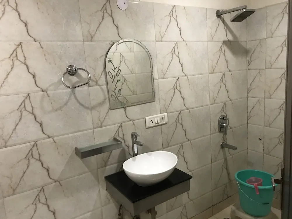 Hotel Delhi Continental