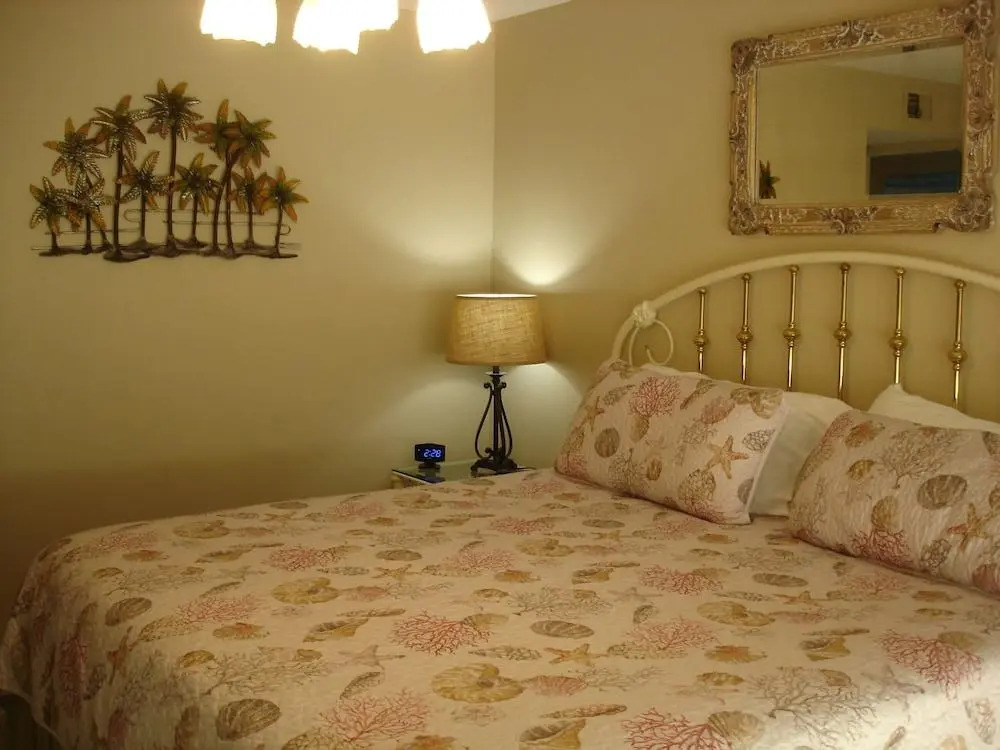 Seaside Beach & Racquet Club 2203