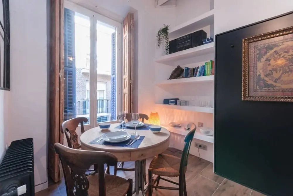 Amazing One Bed Apartment, Sleeps 4 in Madrid