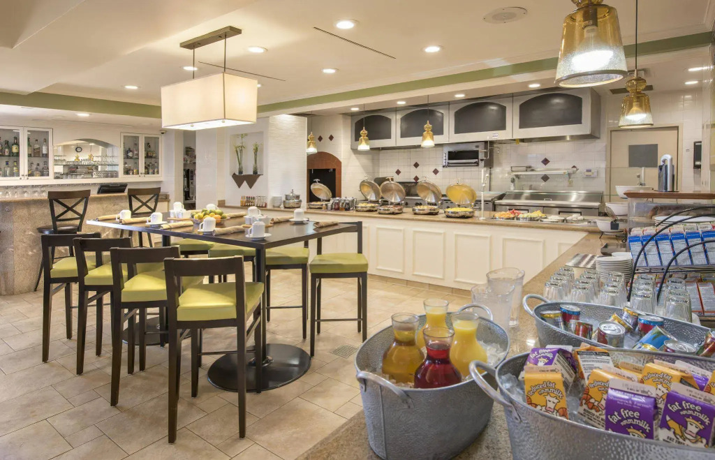 Hilton Garden Inn Denver South Park Meadows Area