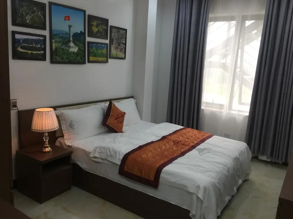 Dinh Gia Hotel