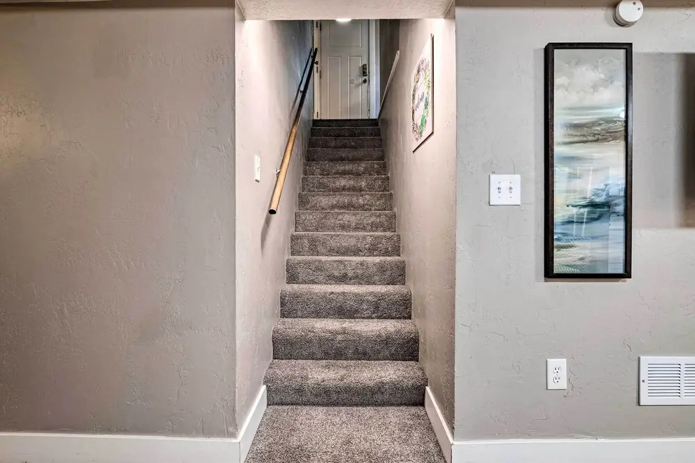 Modern Salt Lake City Apt.- 20mi to Snowbird!
