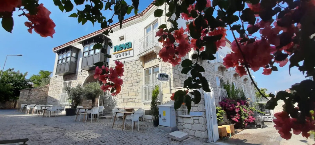 Neva Hotel Alaçatı