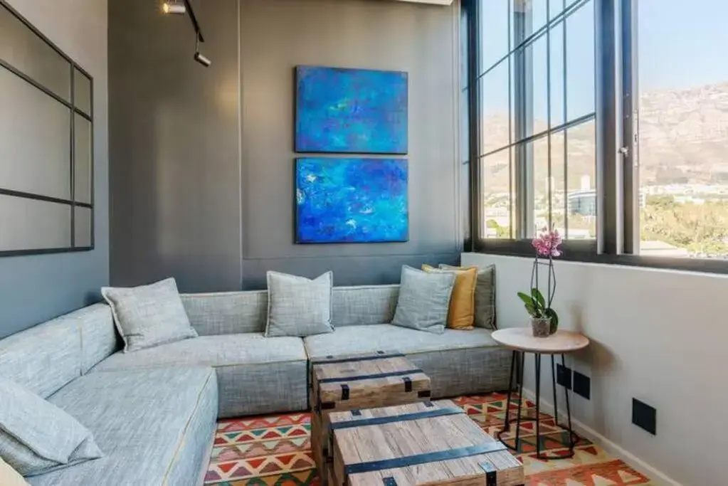 Loft Style Apartment in of the heart of East City. Views&Balcony