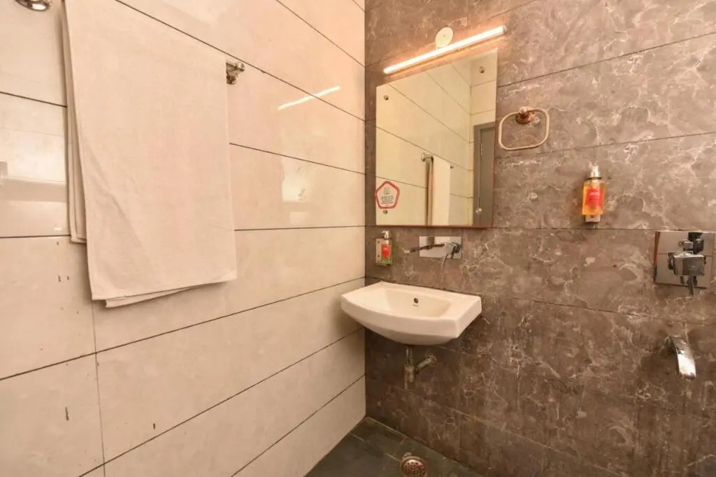 Hotel Admire Inn Ghaziabad By ASPL