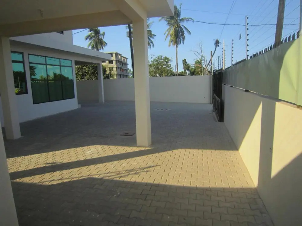 New FQ Motel