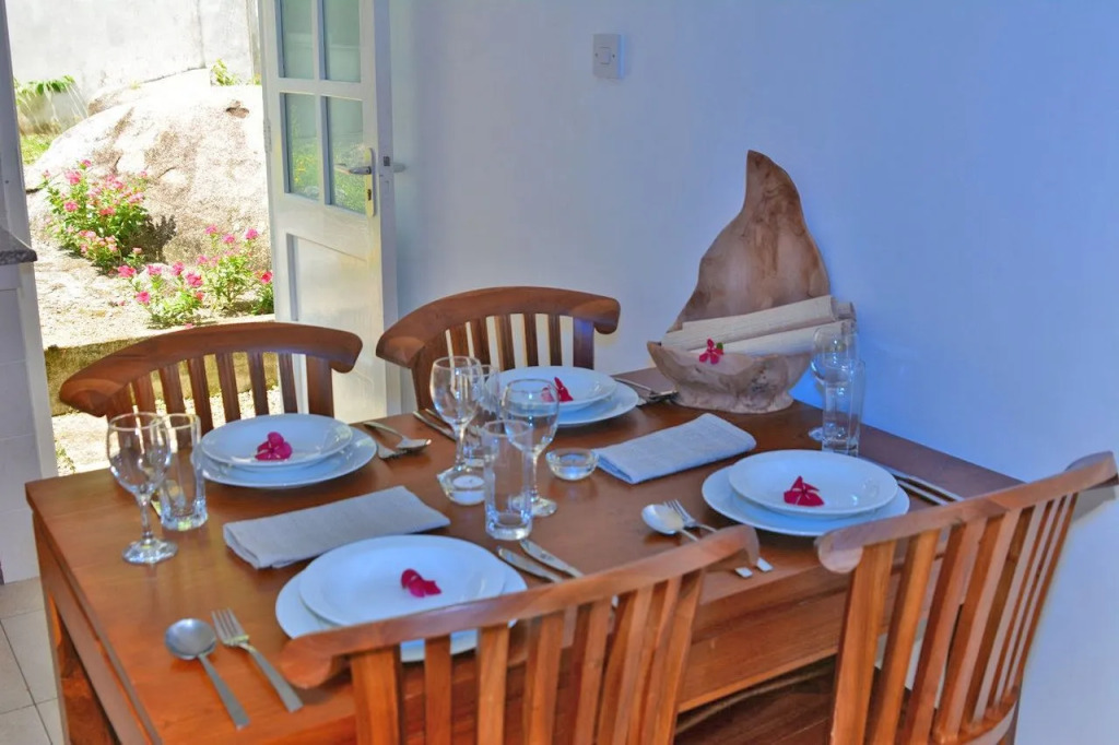 Petit Baie Chalets
