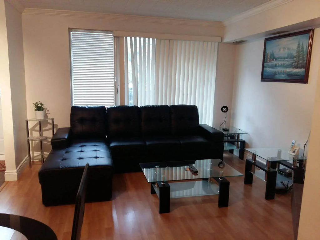 Toronto Furnished Living Pembroke