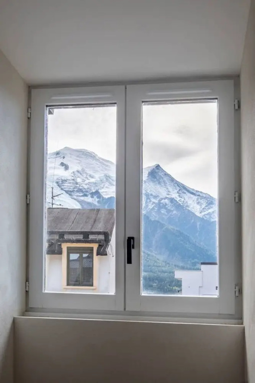 L Appart 52 in the Heart of Chamonix French Alps