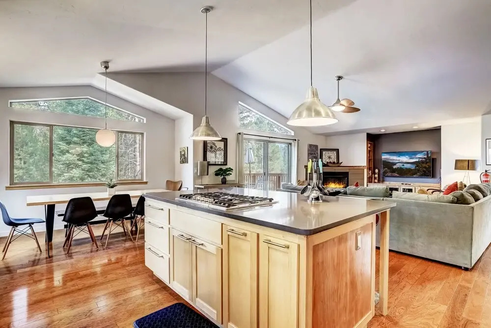 Contemporary Tahoe Cabin