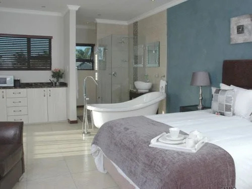 36 On Bonza Boutique Hotel