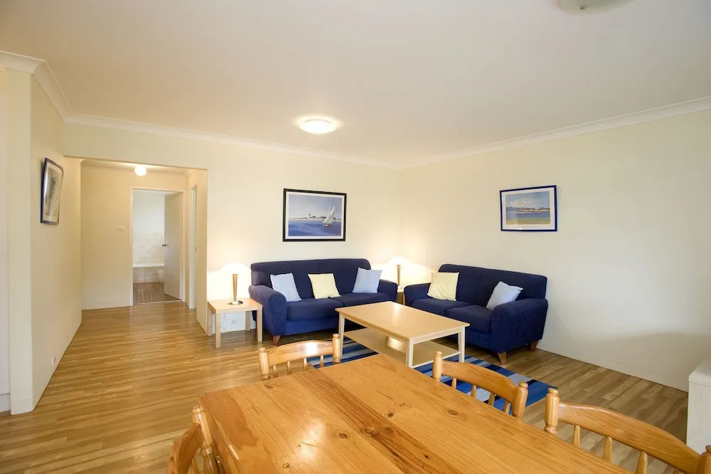 St George Unit 4 - Nelson Bay