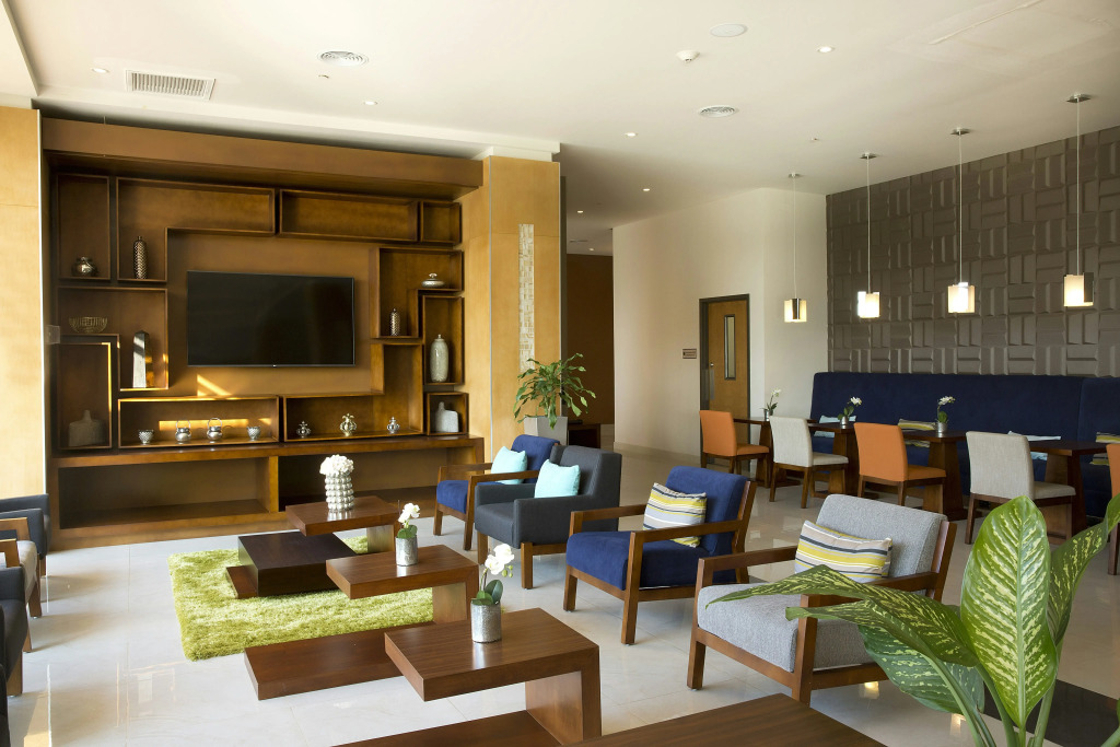 Hampton Inn & Suites by Hilton Paraiso